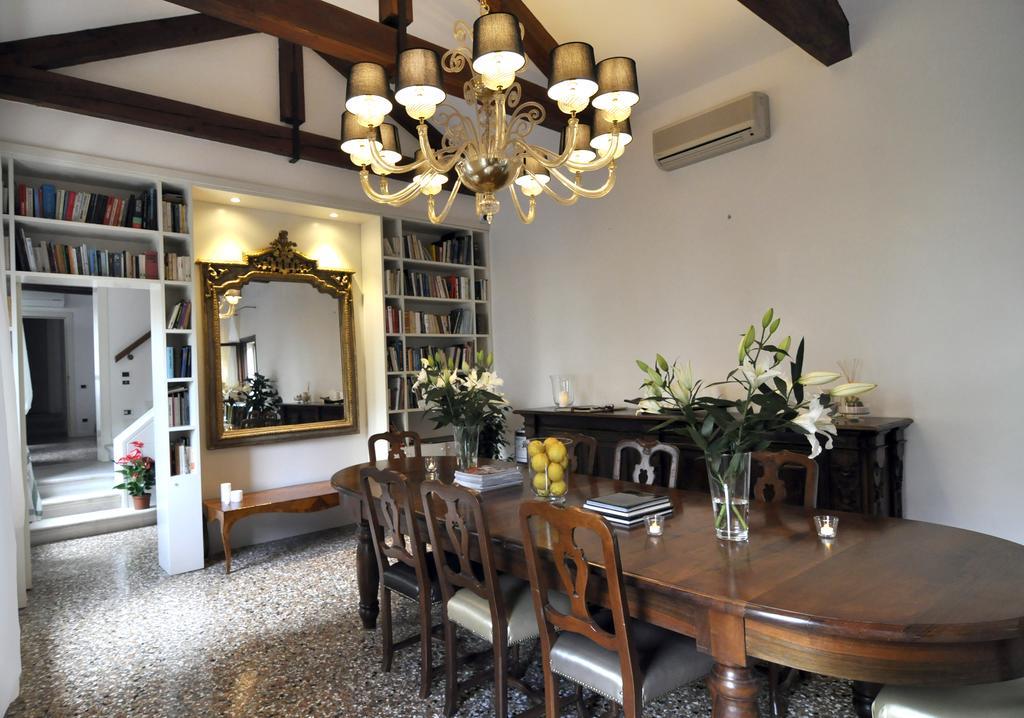 Casa Colleoni Bed and Breakfast Venetië Buitenkant foto