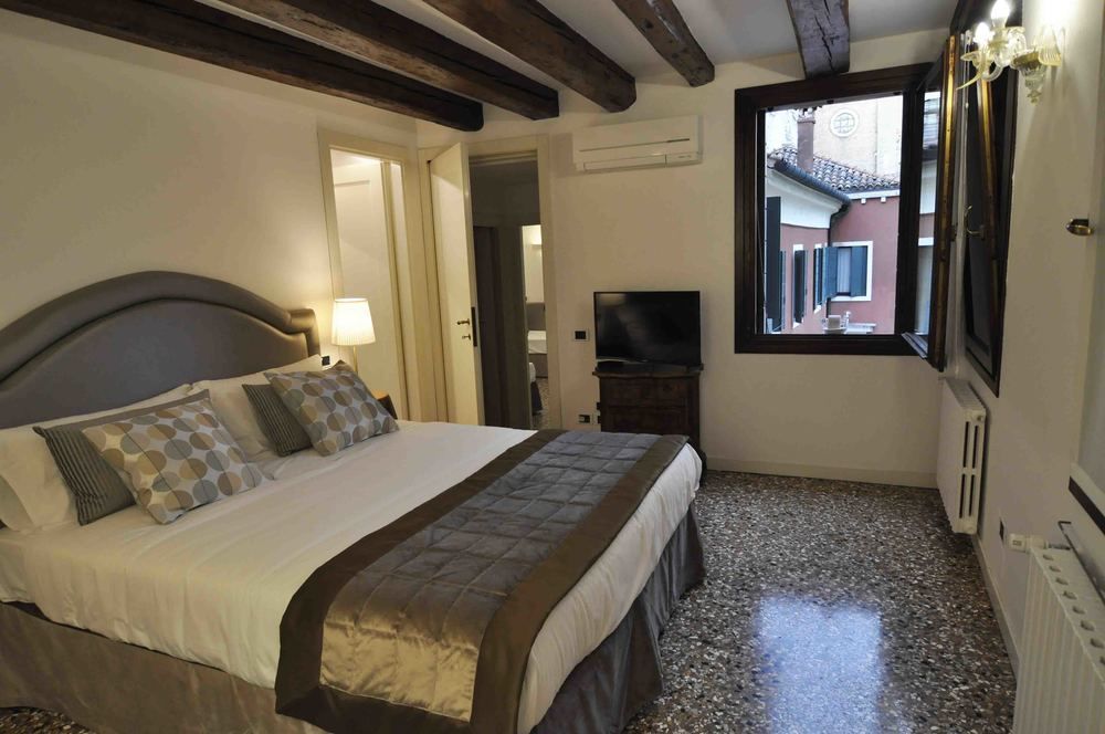 Casa Colleoni Bed and Breakfast Venetië Buitenkant foto
